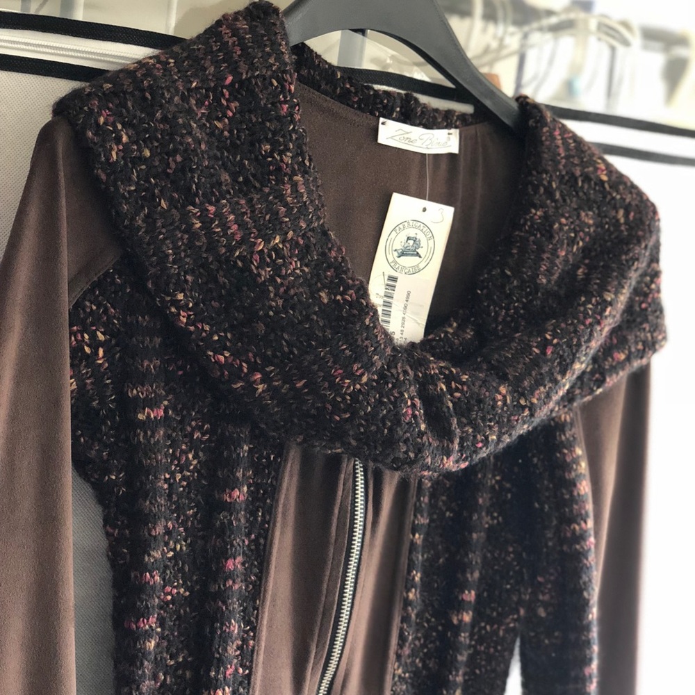 NWT European Zipped top